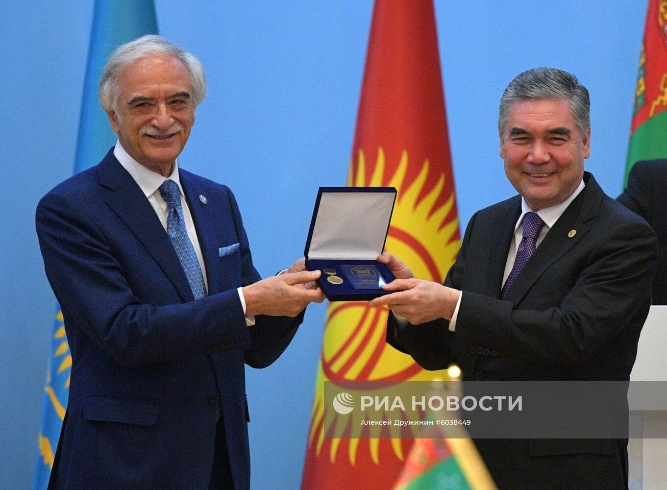 Визит президента РФ В. Путина в Туркмению