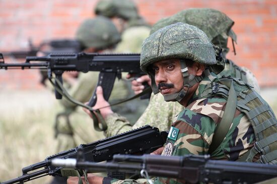 Совместные российско-пакистанские военные учения "Дружба"