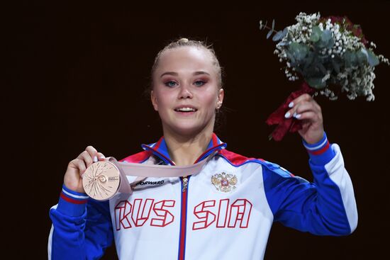 Спортивная гимнастика. Чемпионат мира. Отдельные снаряды. Второй день