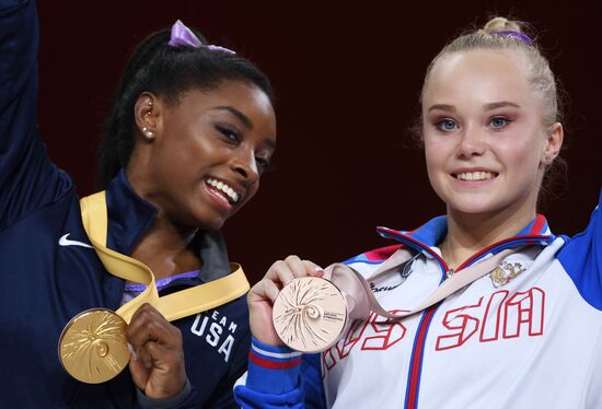 Спортивная гимнастика. Чемпионат мира. Отдельные снаряды. Второй день