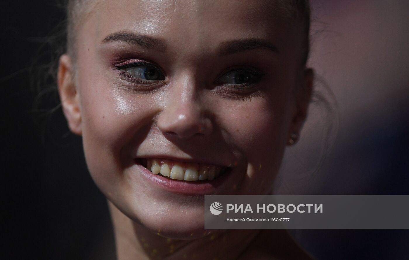 Спортивная гимнастика. Чемпионат мира. Отдельные снаряды. Второй день