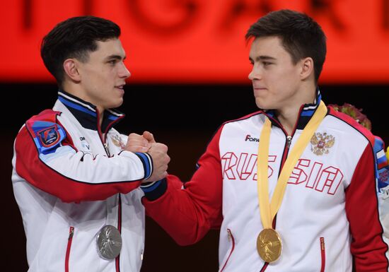 Спортивная гимнастика. Чемпионат мира. Отдельные снаряды. Второй день