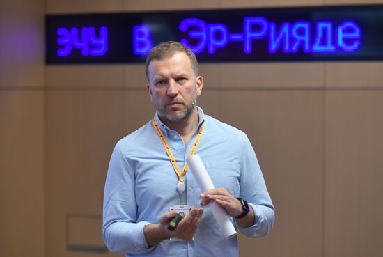 Презентация исследования МИА "Россия сегодня" "Осьминог-1"