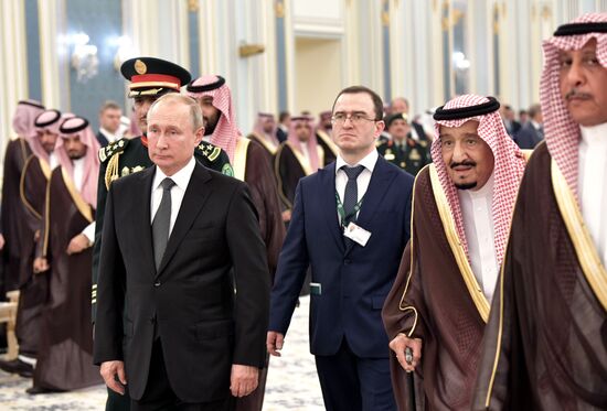 Государственный визит президента РФ В. Путина в Саудовскую Аравию