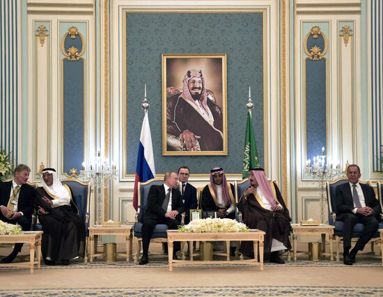 Государственный визит президента РФ В. Путина в Саудовскую Аравию