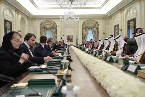 Государственный визит президента РФ В. Путина в Саудовскую Аравию