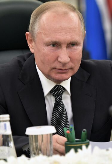 Государственный визит президента РФ В. Путина в Саудовскую Аравию