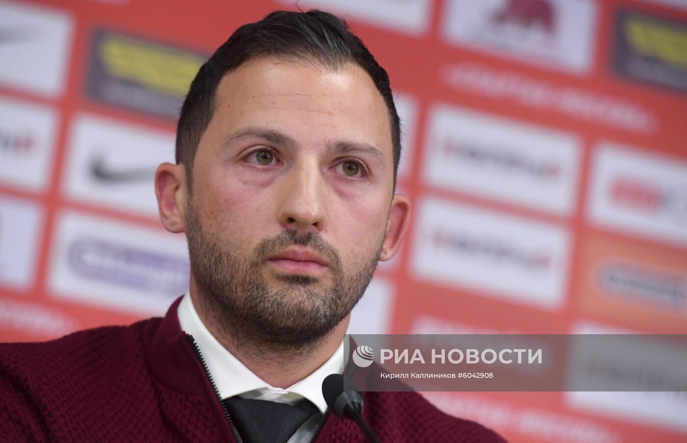 Представление нового главного тренера ФК "Спартак"