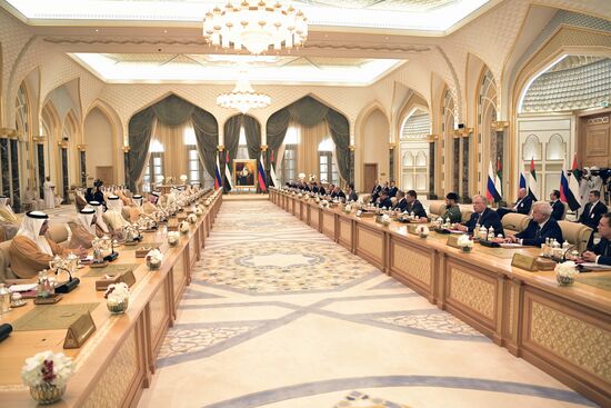 Государственный визит президента РФ В. Путина в ОАЭ