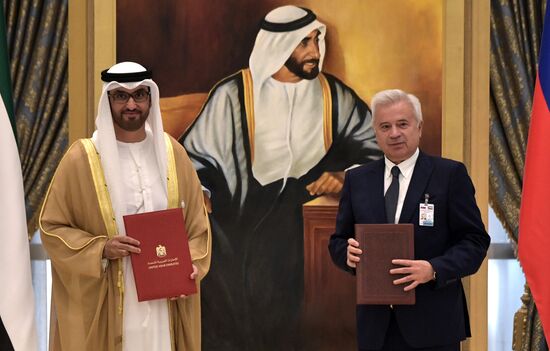 Государственный визит президента РФ В. Путина в ОАЭ