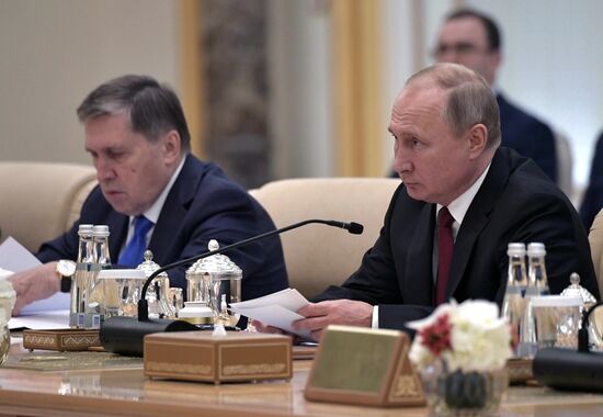 Государственный визит президента РФ В. Путина в ОАЭ