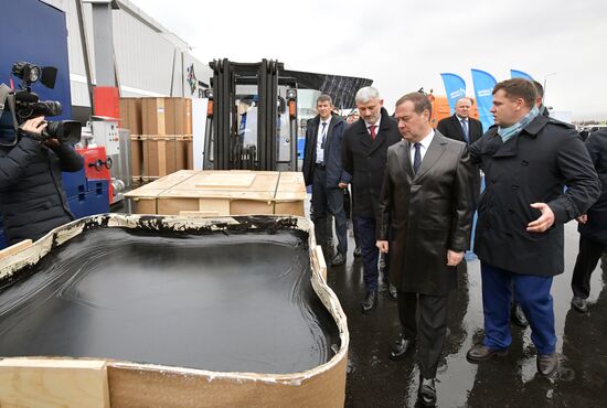 Рабочая поездка  премьер-министра РФ Д. Медведева в Екатеринбург