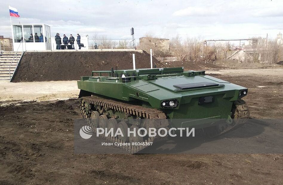 Боевой экспериментальный робот "Маркер"