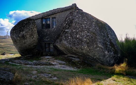 Страны мира. Португалия