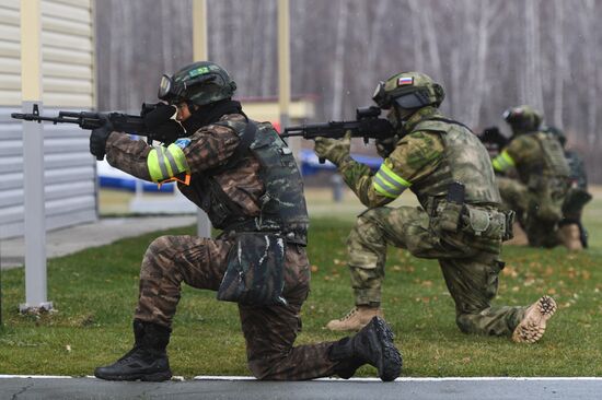 Учения спецназа Росгвардии и полиции Китая "Сотрудничество-2019"