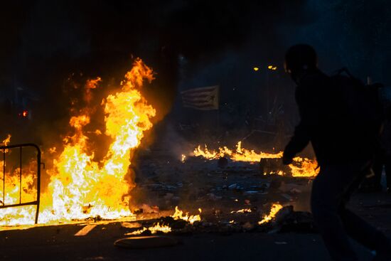 Акция протеста в Барселоне