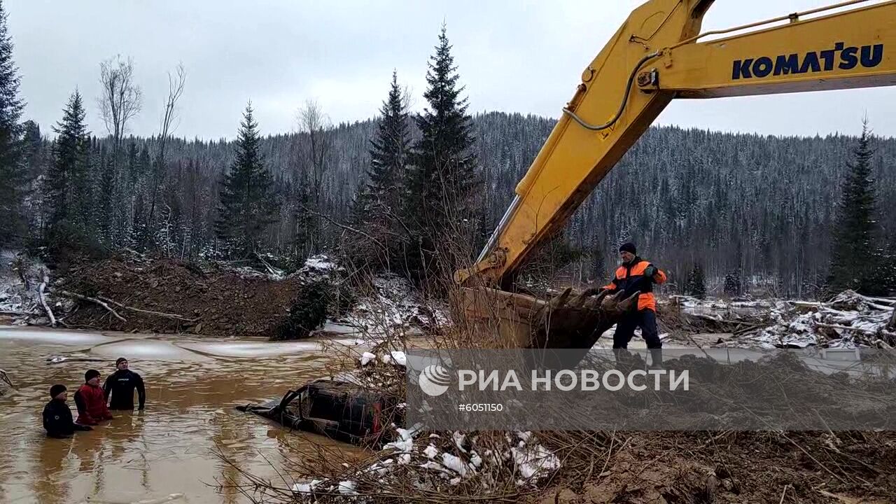 Ликвидация последствий прорыва дамбы в Красноярском крае