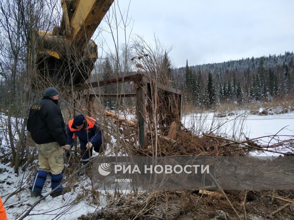 Ликвидация последствий прорыва дамбы в Красноярском крае