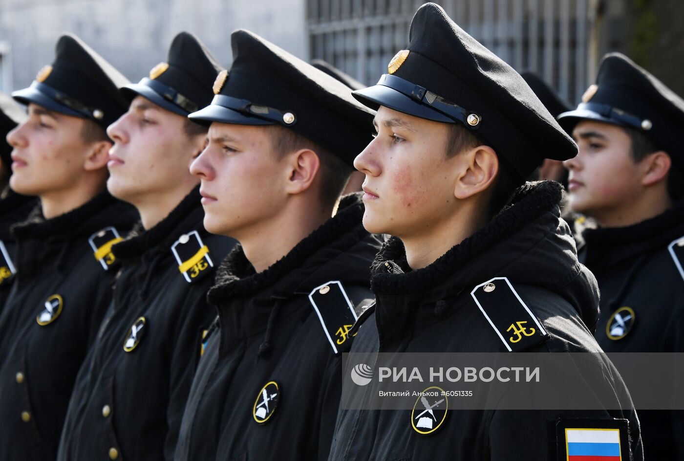 Встреча учебного корабля Балтийского флота "Перекоп" во Владивостоке