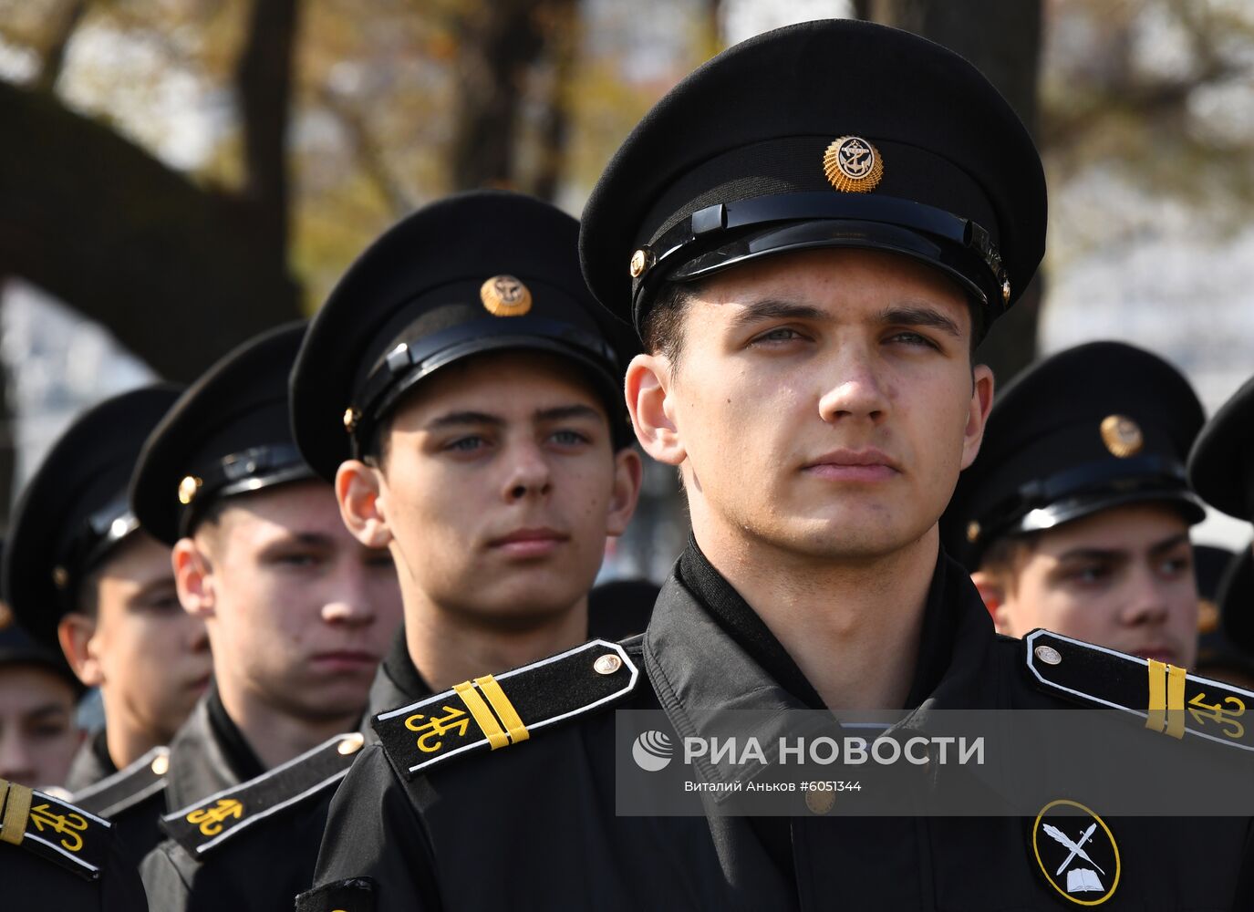 Встреча учебного корабля Балтийского флота "Перекоп" во Владивостоке