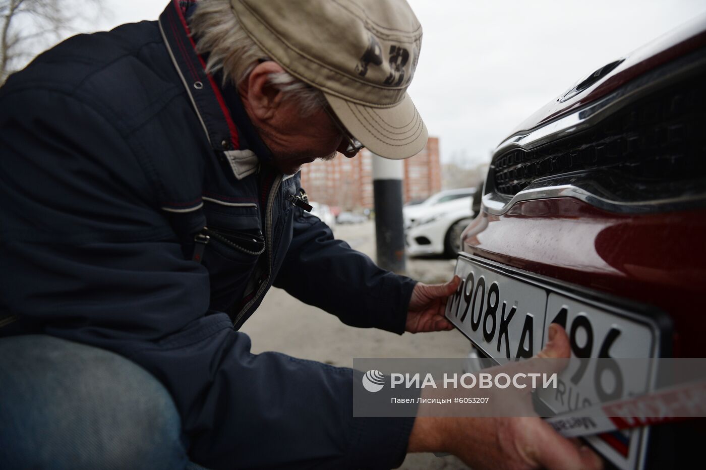 Выдача номеров в ГИБДД