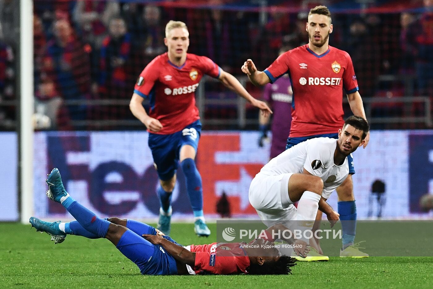 Футбол. Лига Европы. Матч ЦСКА - "Ференцварош"