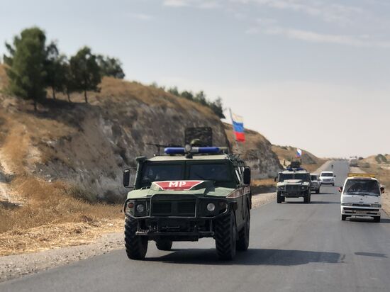 Военная полиция РФ на северо-востоке провинции Алеппо в Сирии