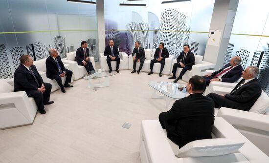 Премьер-министр РФ Д. Медведев принял участие в заседаниях Совета глав правительств СНГ и Евразийского межправительственного совета