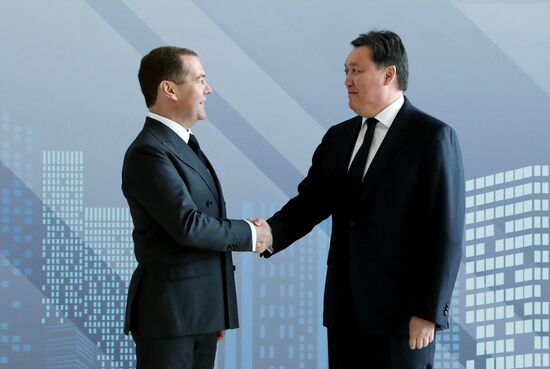 Премьер-министр РФ Д. Медведев принял участие в заседаниях Совета глав правительств СНГ и Евразийского межправительственного совета