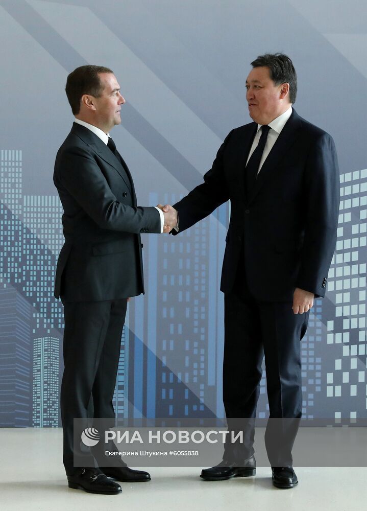 Премьер-министр РФ Д. Медведев принял участие в заседаниях Совета глав правительств СНГ и Евразийского межправительственного совета