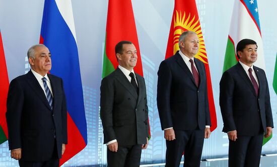 Премьер-министр РФ Д. Медведев принял участие в заседаниях Совета глав правительств СНГ и Евразийского межправительственного совета