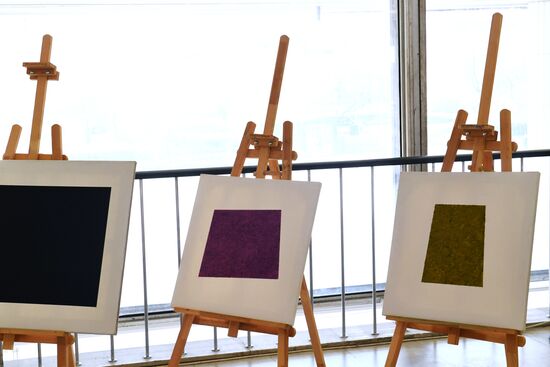 Передача в дар Третьяковской галерее работ современных художников