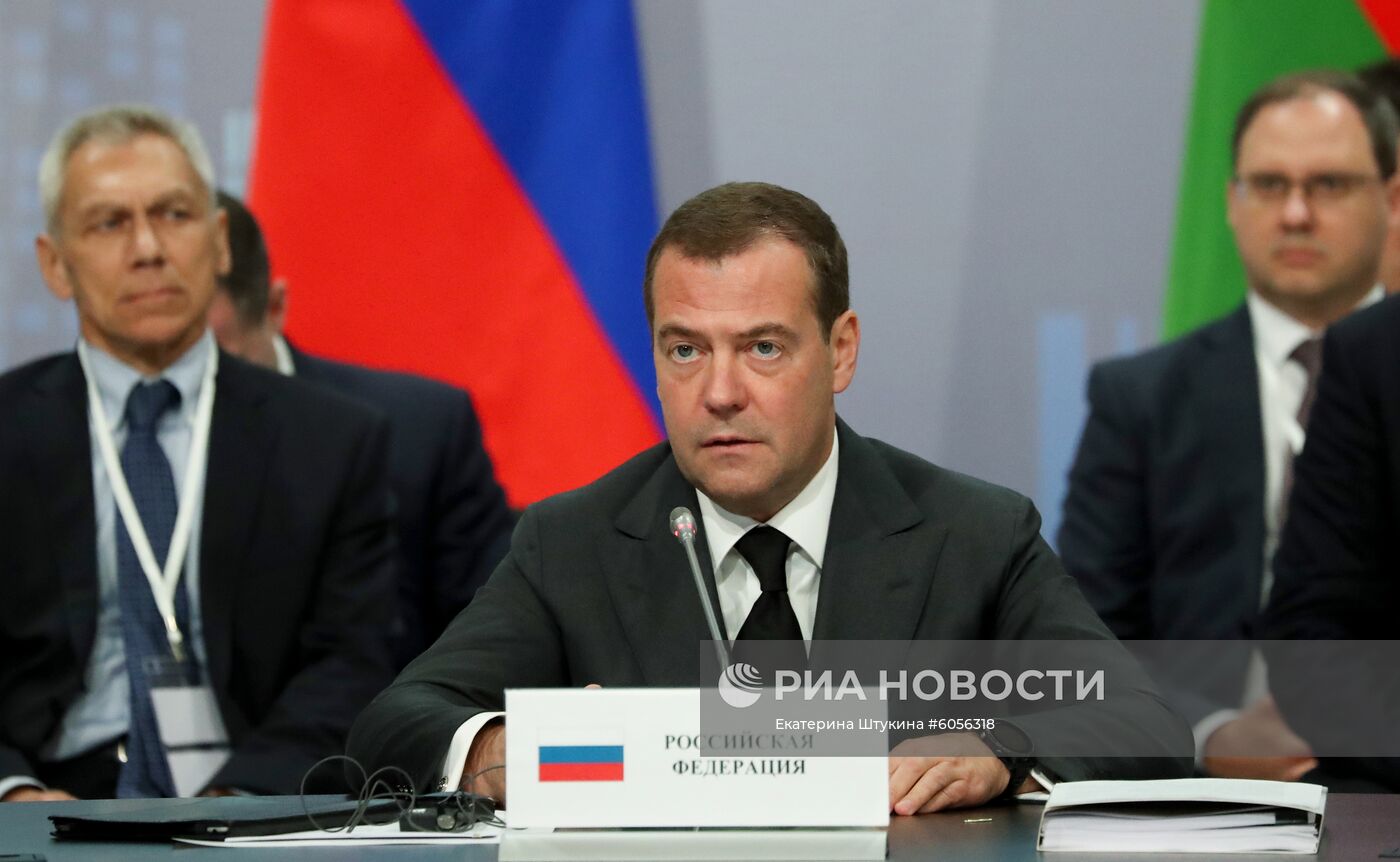 Премьер-министр РФ Д. Медведев принял участие в заседаниях Совета глав правительств СНГ и Евразийского межправительственного совета