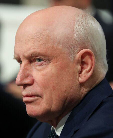 Премьер-министр РФ Д. Медведев принял участие в заседаниях Совета глав правительств СНГ и Евразийского межправительственного совета