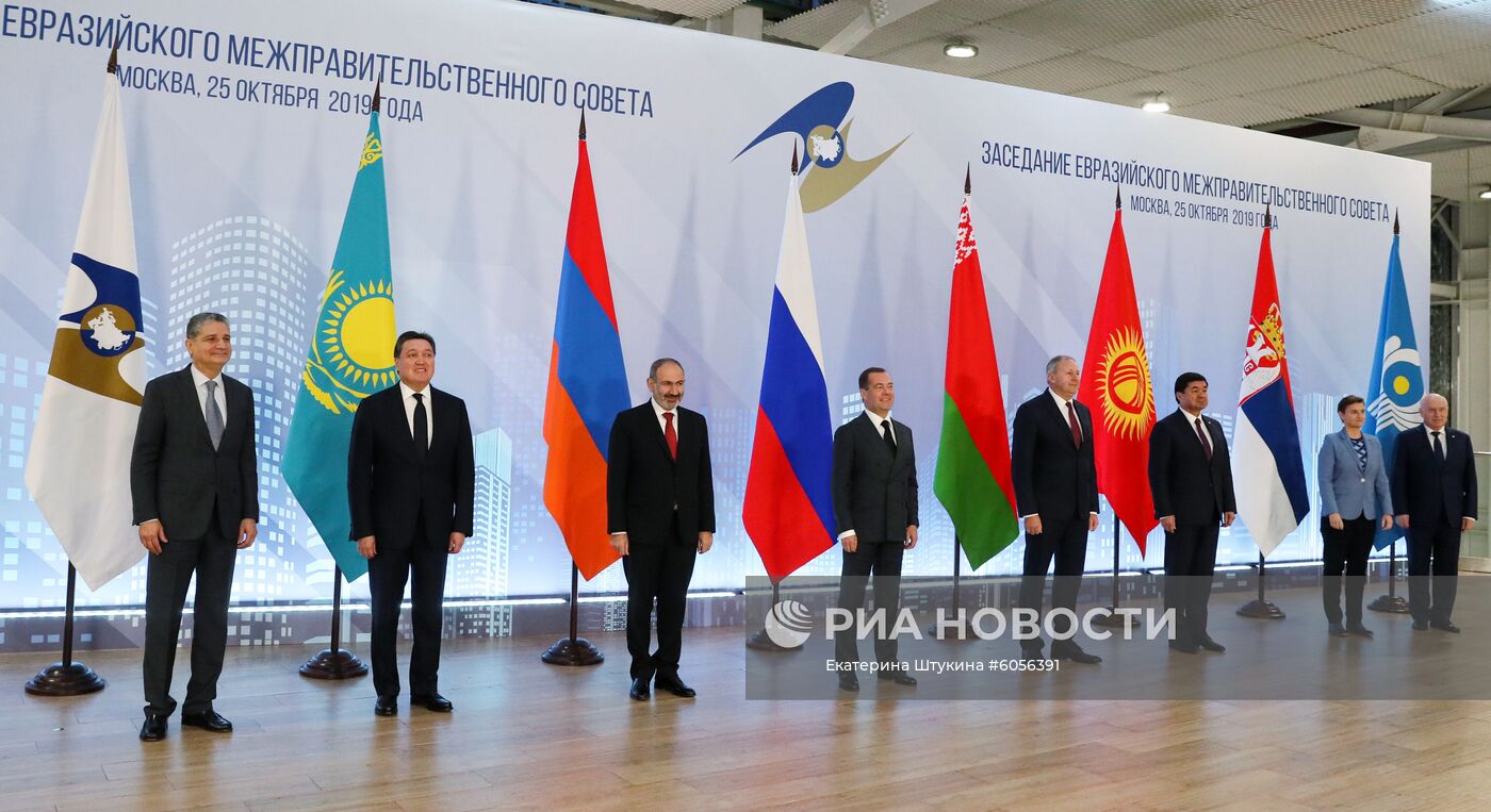 Премьер-министр РФ Д. Медведев принял участие в заседаниях Совета глав правительств СНГ и Евразийского межправительственного совета