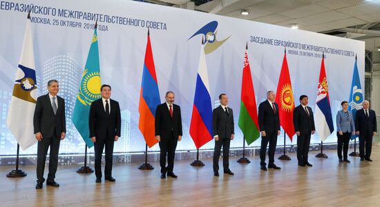 Премьер-министр РФ Д. Медведев принял участие в заседаниях Совета глав правительств СНГ и Евразийского межправительственного совета