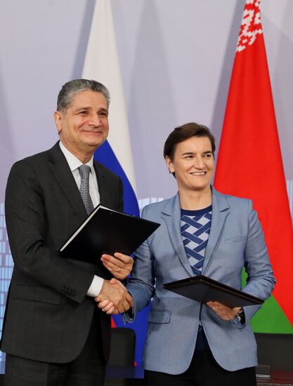 Премьер-министр РФ Д. Медведев принял участие в заседаниях Совета глав правительств СНГ и Евразийского межправительственного совета