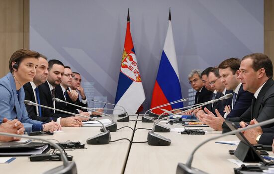 Премьер-министр РФ Д. Медведев принял участие в заседаниях Совета глав правительств СНГ и Евразийского межправительственного совета