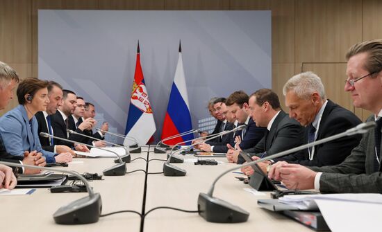 Премьер-министр РФ Д. Медведев принял участие в заседаниях Совета глав правительств СНГ и Евразийского межправительственного совета