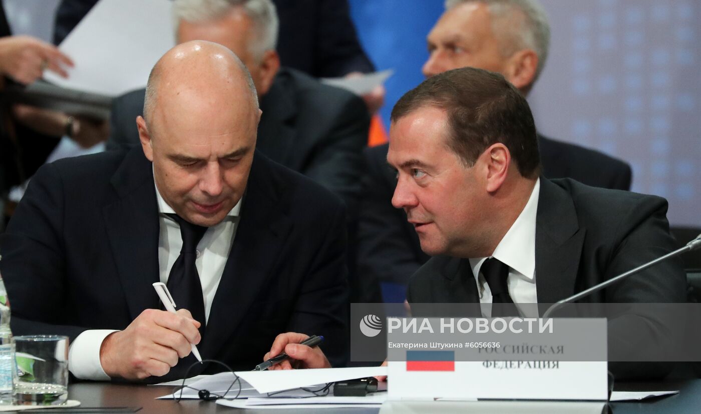 Премьер-министр РФ Д. Медведев принял участие в заседаниях Совета глав правительств СНГ и Евразийского межправительственного совета