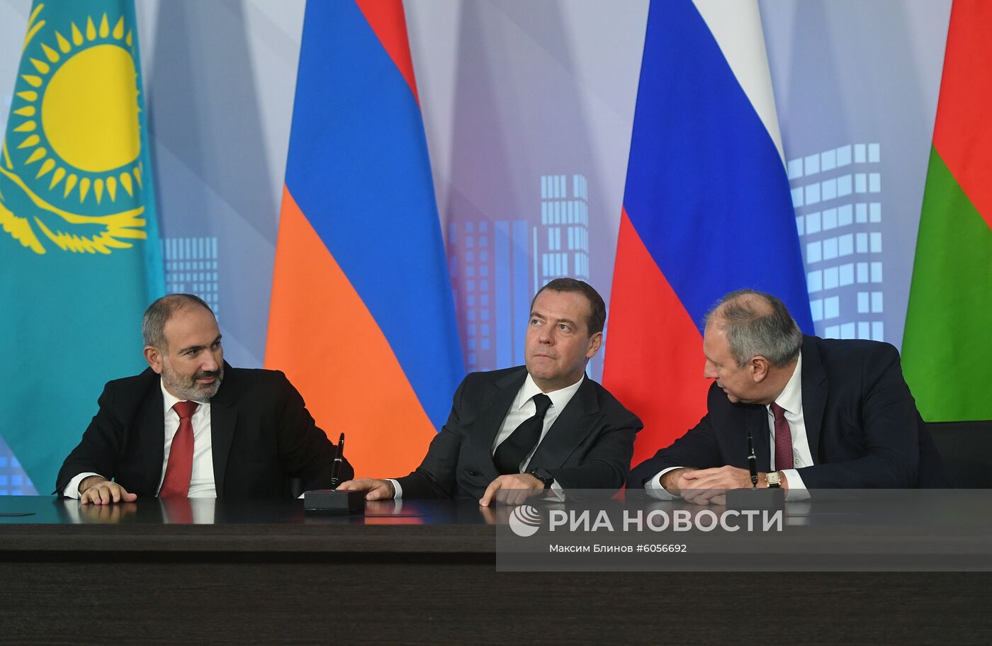 Премьер-министр РФ Д. Медведев принял участие в заседаниях Совета глав правительств СНГ и Евразийского межправительственного совета