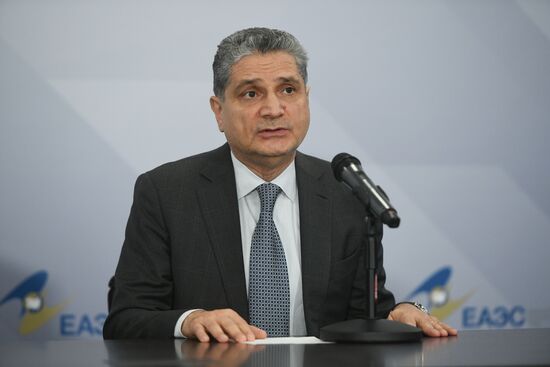 Премьер-министр РФ Д. Медведев принял участие в заседаниях Совета глав правительств СНГ и Евразийского межправительственного совета