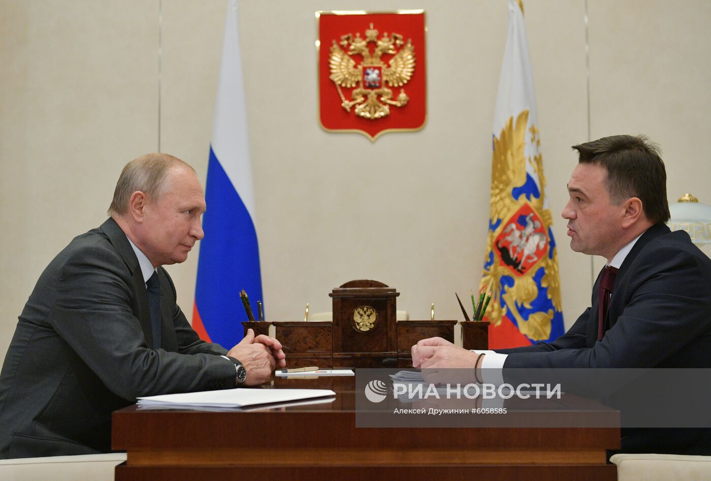 Президент РФ В. Путин встретился с губернатором Московской области А. Воробьевым