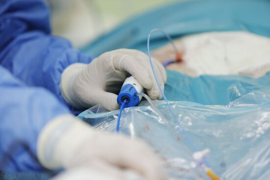 Операция по лечению аритмии с использованием метода криоаблации 