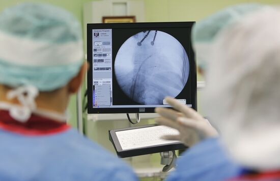 Операция по лечению аритмии с использованием метода криоаблации 