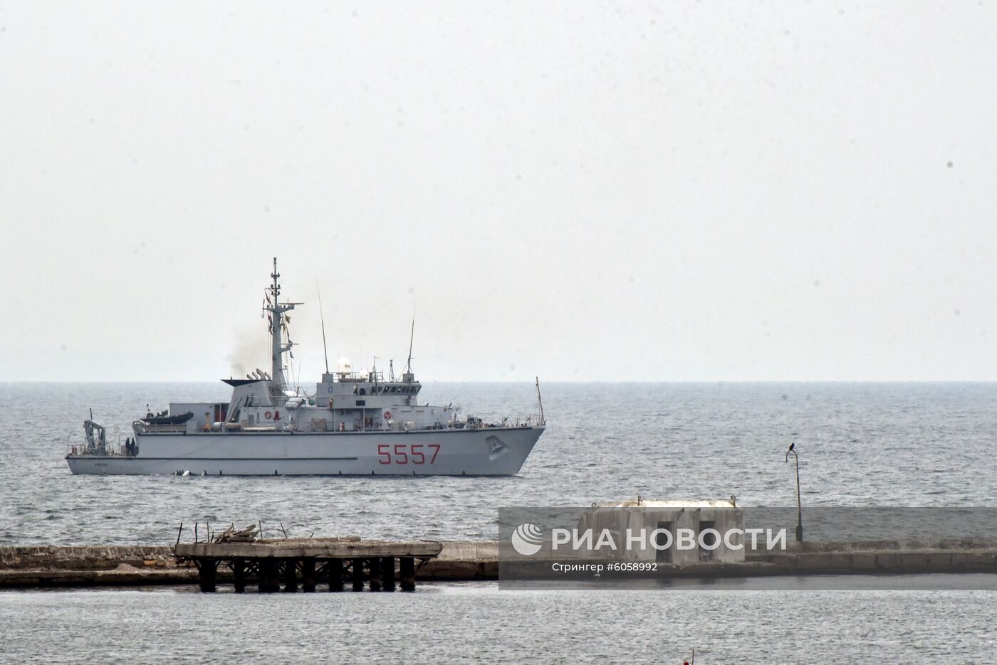 Корабли НАТО вошли в порт Одессы