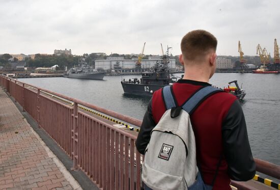 Корабли НАТО вошли в порт Одессы