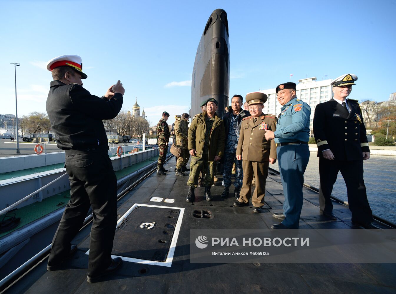 Прибытие делегации военных атташе во Владивосток