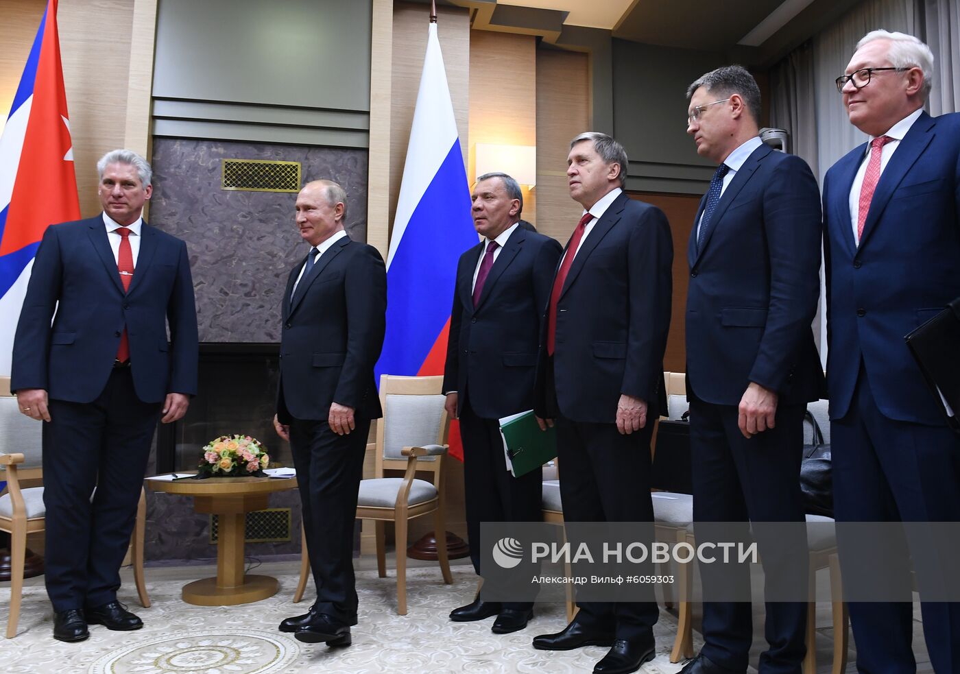 Президент РФ В. Путин встретился с президентом Кубы Мигелем Диас-Канелем Бермудесом