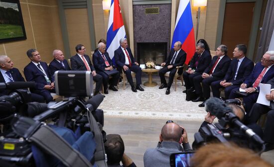 Президент РФ В. Путин встретился с президентом Кубы Мигелем Диас-Канелем Бермудесом